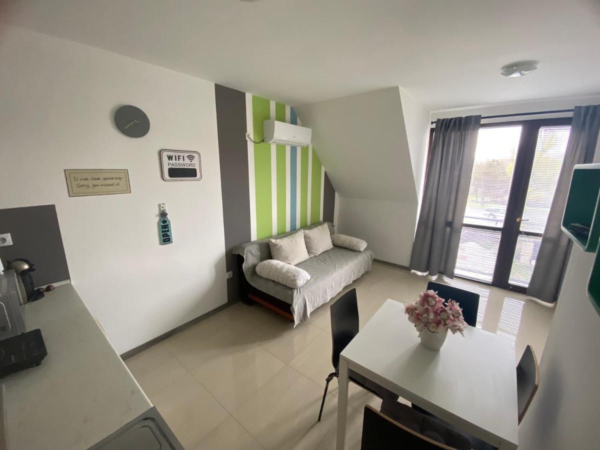 Lexi Family Apartman Apartamento Hajdúszoboszló Exterior foto